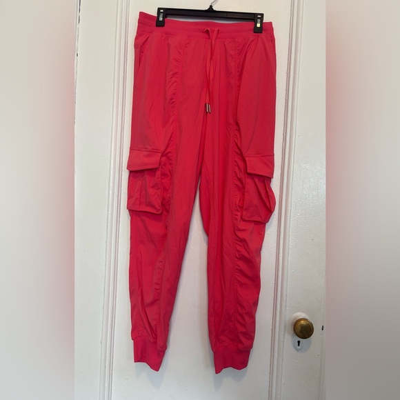 Lululemon Dance Studio Relaxed-Fit Mid-Rise Cargo Jogger Glaze Pink Size Large - Picture 3 of 6